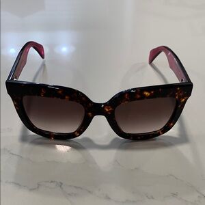 Tag and Bone Tortoise Shell/pink Sunglasses
